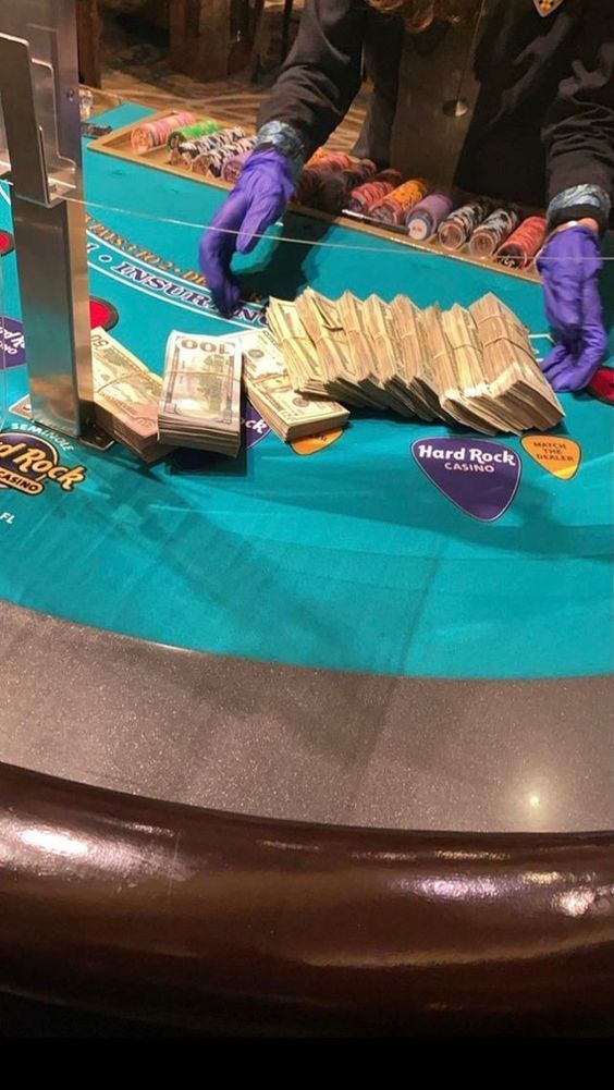 پاکستان کے 1st Jackpot کھلاڑیوں کے لیےجیک پاٹ گیم